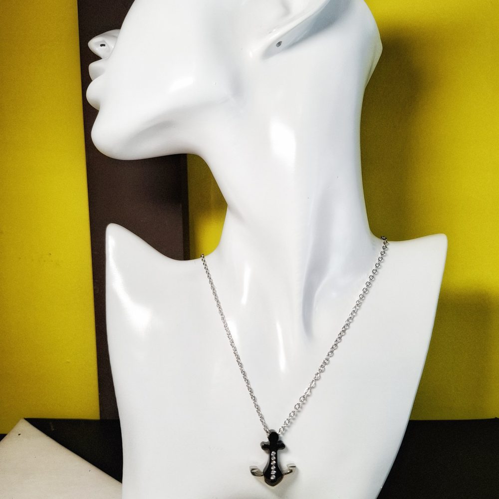 Girocollo uomo ancora nera